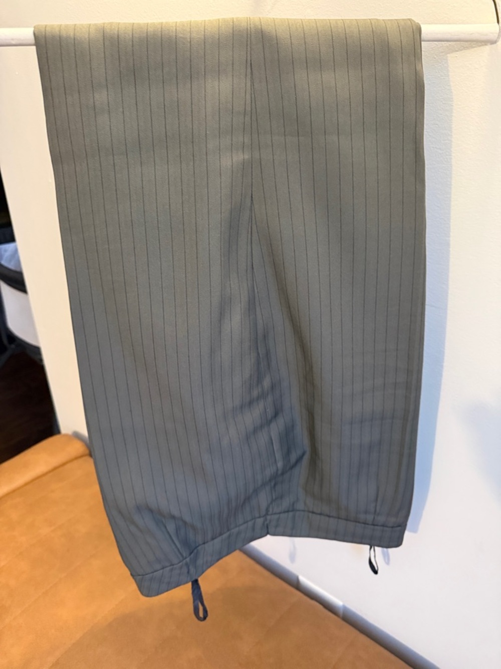 Le Suit light green pint stripped trousers